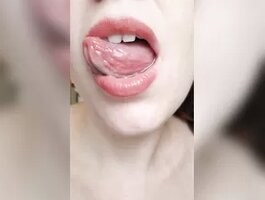 The Tongue Goddess (tonguegoddessi)
