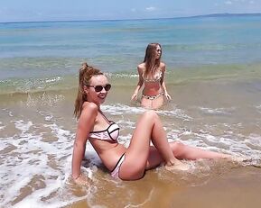 SexxyLorry public fingering wet pussy on the beach private premium video