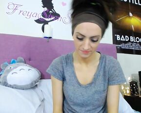 Freyasirensong sexy brunette transsexual handjob webcam show