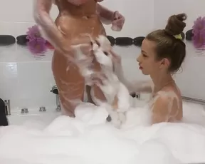 SexxyLorry Bathfun lesbians suck dildo premium webcam video