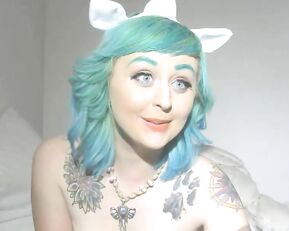 Dragonairborn fat tattoo mom blowjob webcam show