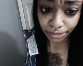 Creamyexotica busty tattoo niger girl in shower webcam show