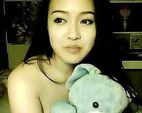 Zilla_x asian milf with natural big tits webcam show