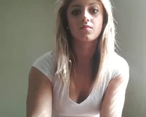 Sweeterthankiwi sexy blonde fuck pussy use dildo webcam show