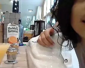 Royalbebe slim latina play with pussy in bath webcam show