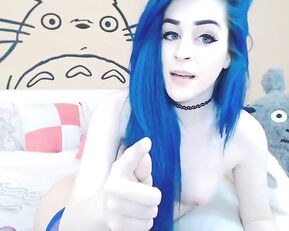 Kati3kat has beautiful ass in live webcam chat show