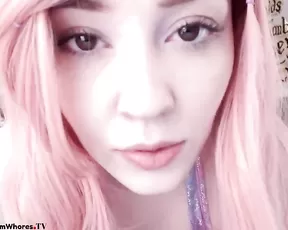 Tall woman opens up her legs