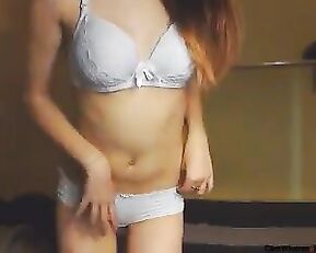 lemonthesweet redhead sweet slim teen teasing nude body webcam show