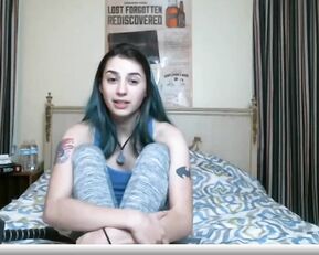 isobella07 slim teen in bed free webcam show