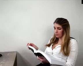 KayleeNyx busty and sexy blonde masturbate pussy webcam show
