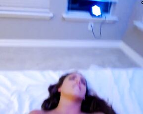 KaebrieDae beauty girl get couple licking and sex webcam show