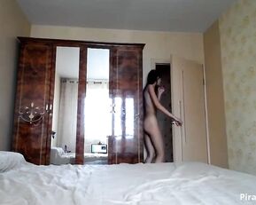 Slim sexy teen get couple morning sex webcam show
