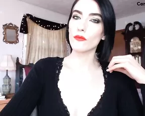 LivRoyale dirty milf brunette show face in webcam show
