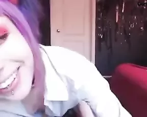 Young dirty tattoo girl play with dildo webcam show