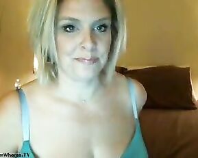 allifunnsweet mature blonde with huge boobs teasing webcam show
