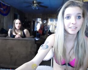 Sexy teen girls free teasing in webcam show