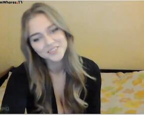 Kensie_K sexy teen blonde show naked tits webcam show