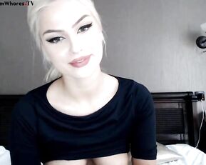 Sweet slim teen blonde fingering webcam show