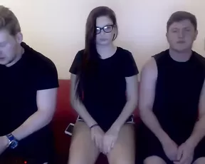 wiscobois69 threesome brunette girl get fingering from two boys webcam show