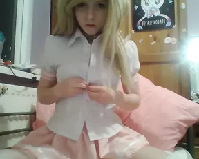HentaiKitty: Cute Naughty Schoolgirl