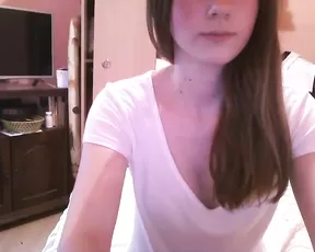 Fastplayfull sexy slim teen hot fingering pussy in bed webcam show