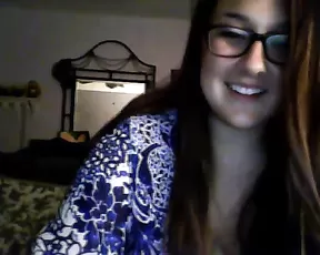 Tits_mcgee23 juicy milf in glasses masturbate her pussy webcam show