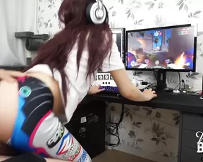 MISS BANANA – D.VA HAVING A QUICKIE WHILE GAMING