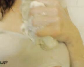 Kweenflaxi soapy sexy girl in shower private premium video