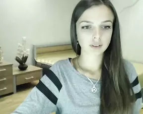 Strawberis sexy teen in free private show