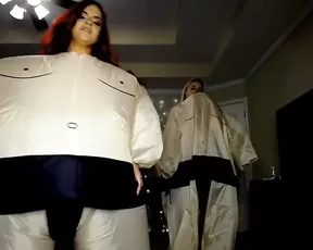 Jenna_jade girls playing in sumo costumes in webcam show