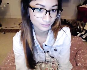 Jwwbooth teen latina in glasses free webcam show