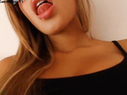 masturbacion beautiful teen dancing and show pussy webcam show