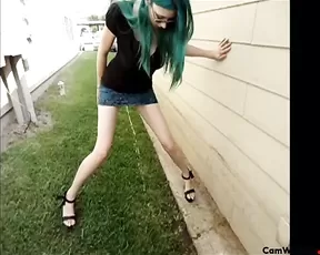 xFuukax pee outdoor