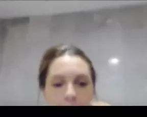 Anicha White Shower