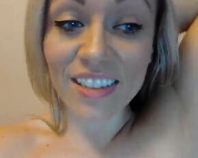 Averyblonde sex bomb milf blonde with big natural tits webcam show