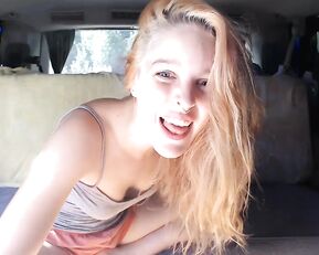amarnamiller teen blonde masturbate pussy in car webcam show