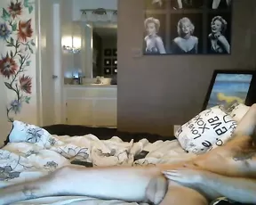 Jennats2047 beauty slim girl in glasses couple playing webcam show