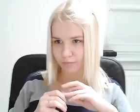 Mahalani nice blonde show face private show