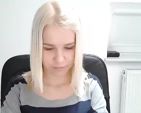 Mahalani nice blonde show face private show
