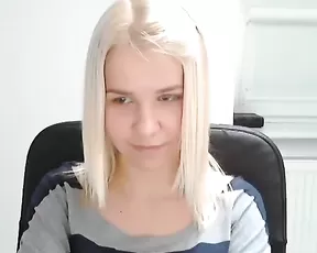 Mahalani nice blonde show face private show