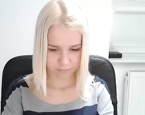 Mahalani nice blonde show face private show