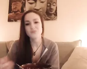 Birdylovesit sweet sexy teen in free webcam show
