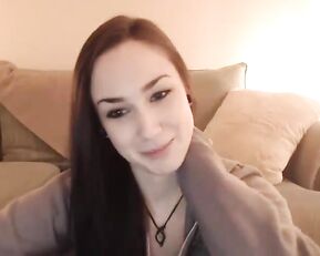 Birdylovesit sweet sexy teen in free webcam show