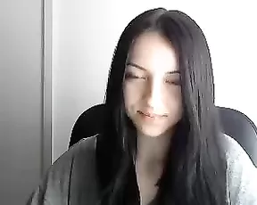 Aniiytta sexy teen brunette show face free private show