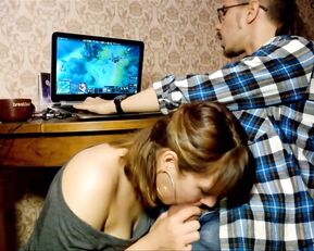 DOTA 2 sexy milf make blowjob her BF webcam show
