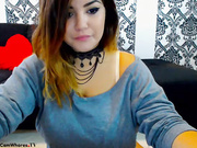 innocentlissa sweet and tasty teen teasing in bed webcam show