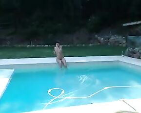 VicAlouqua74 small tits nude milf outdoor pool webcam show