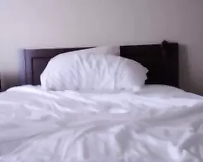 MsMaryKate hot and sexy milf in glasses vibrating clit in bed webcam show