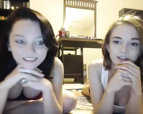 Brighteyes024 nice teens show bodys webcam show