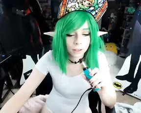 goldengoddessxxx, elf cosplay, naked, green hair